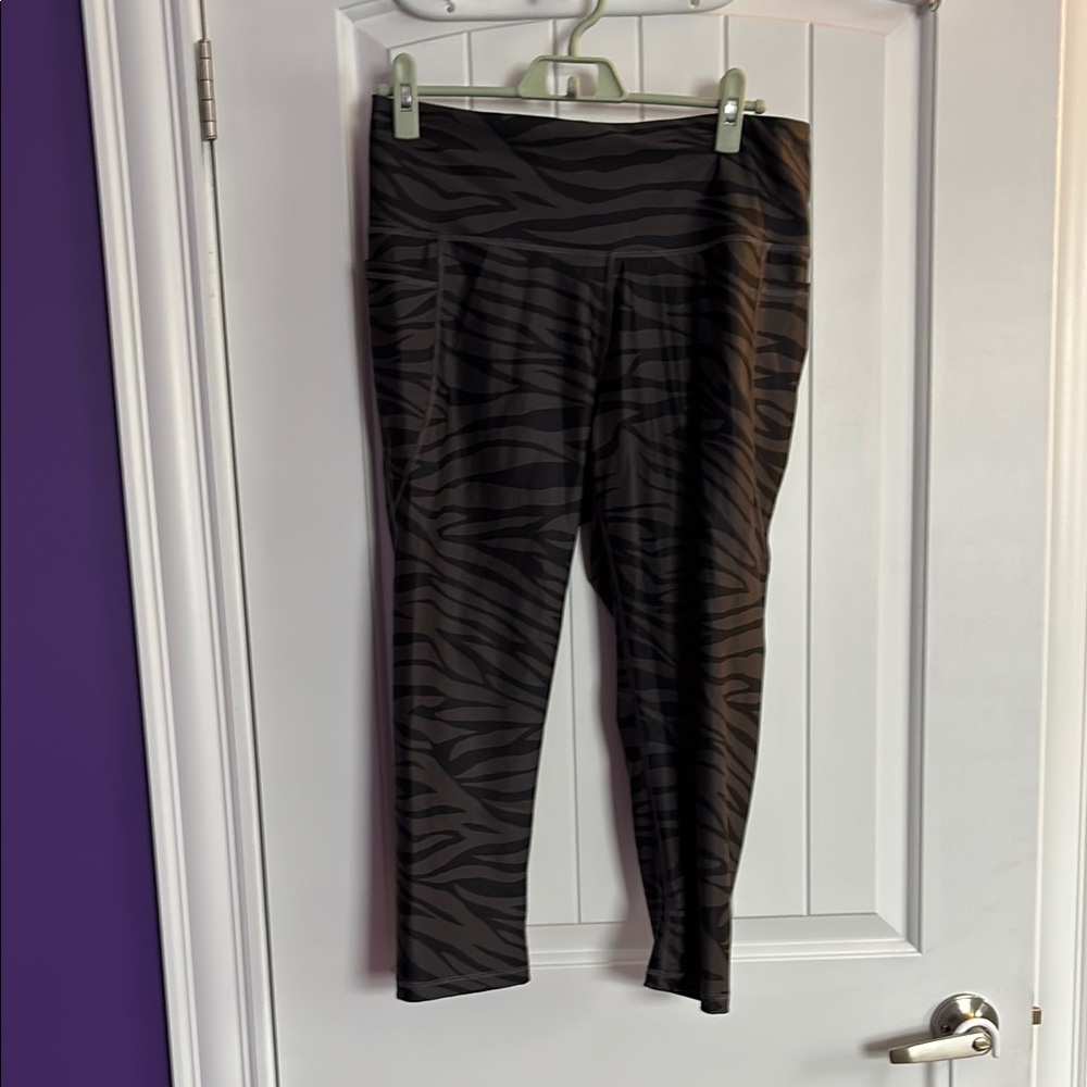 Women's Powersoft Zebra Print Pants